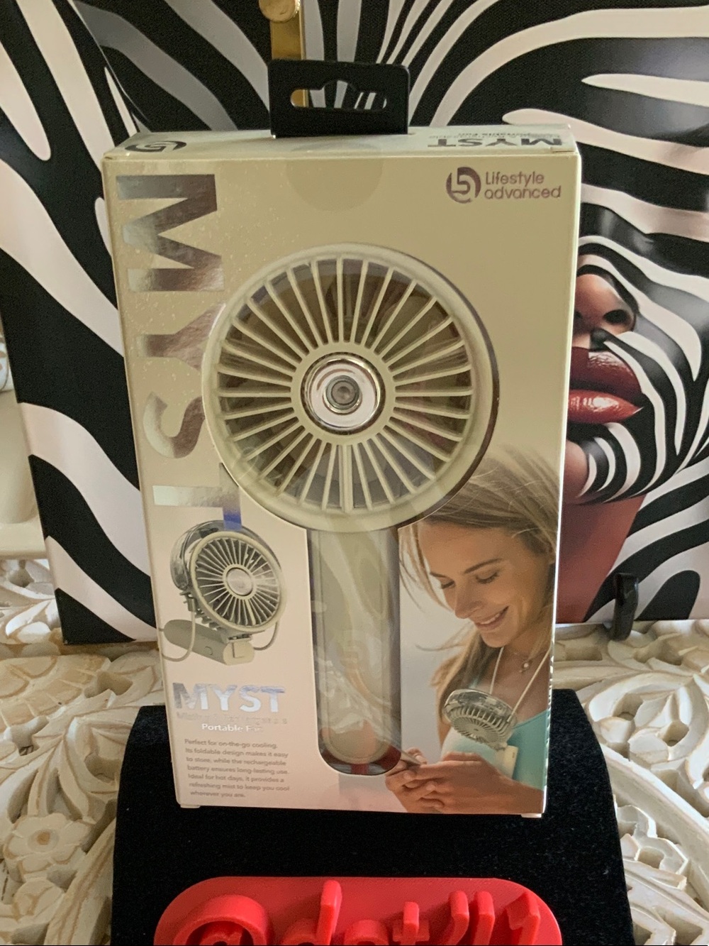MYST -Rechargeable Misting Portable Fan - White - Picture 7 of 8